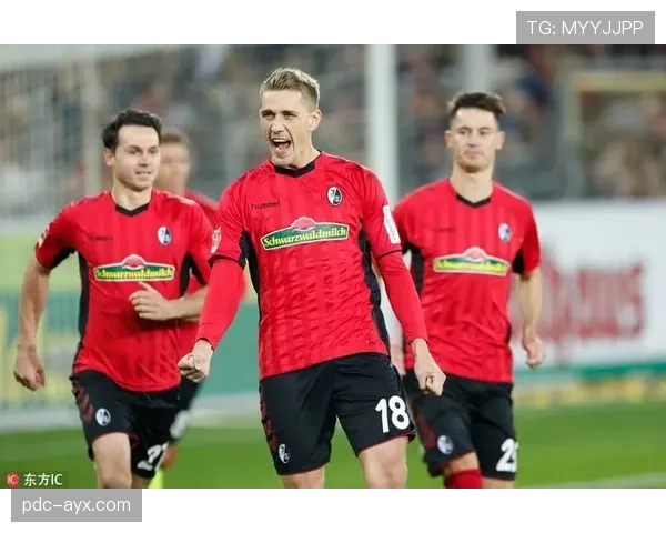 弗赖堡防线稳固助球队再下一城 弗赖堡防线稳固助球队再下一城