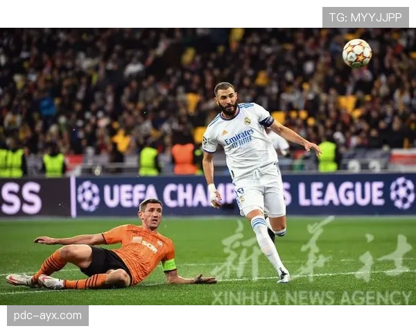 乌克兰足球传奇托比亚斯助顿涅茨克矿工再创辉煌，强势冲击联赛冠军