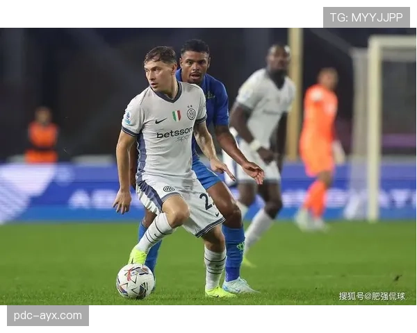 欧冠联赛瑞士轮战况胶着，多队表现稳健晋级前景渐趋明朗